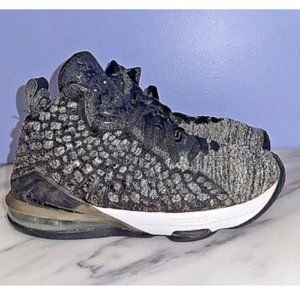 Nike LeBron XVII 17 In The Arena Black White Oreo BQ5594-002 Youth 6.5